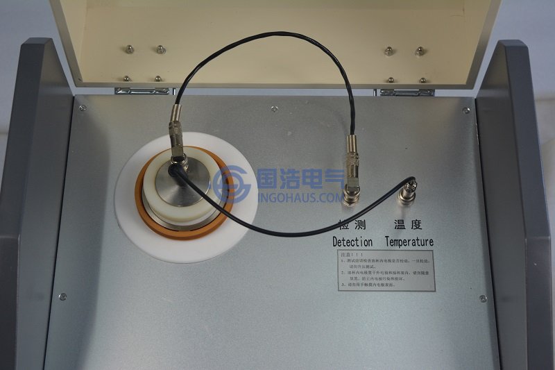 GHDT2000絕緣油介質(zhì)損耗及體積電阻率測試儀實(shí)拍